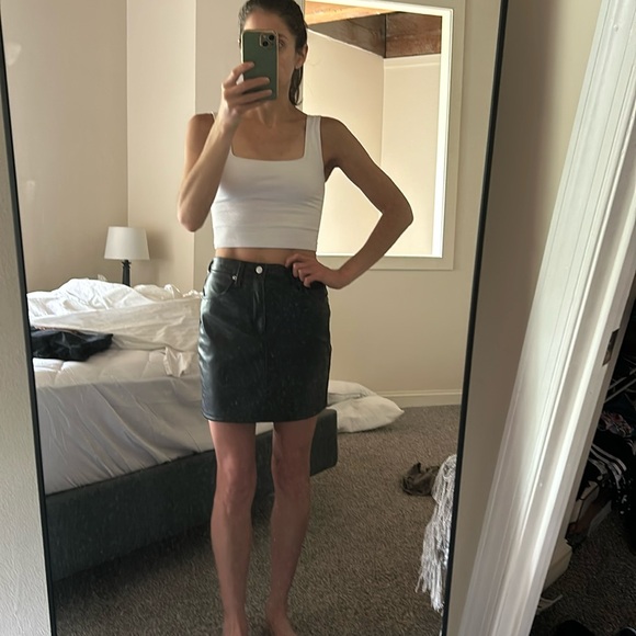 NWT black pleather skirt size 0 - Picture 2 of 7